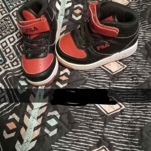 Fila Black and Red High-Top Sneakers